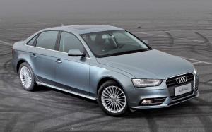Audi A4L 50 TFSI Quattro 2012 года (CN)